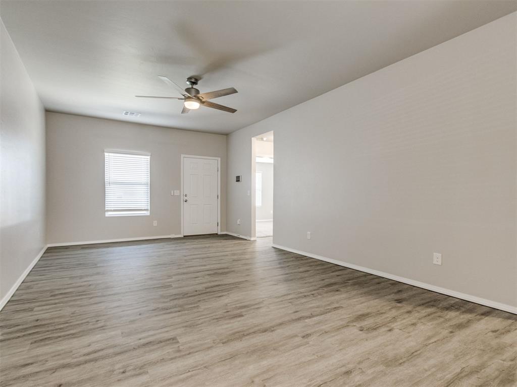 452 Fox Den Drive Property Photo 3