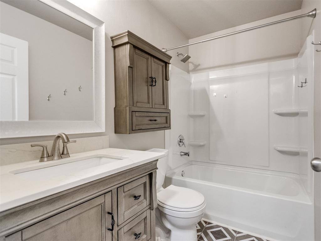 452 Fox Den Drive Property Photo 4