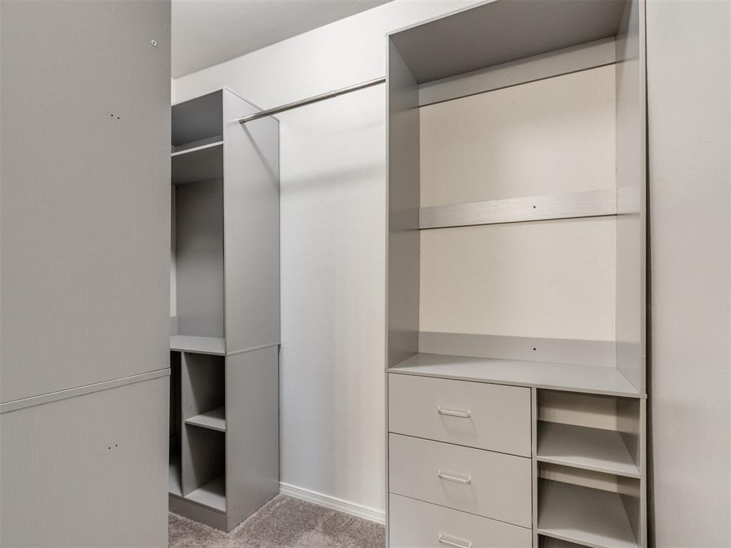 452 Fox Den Drive Property Photo 7