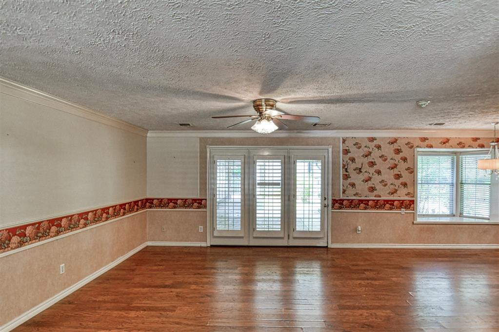 2817 N Holloway Property Photo 8