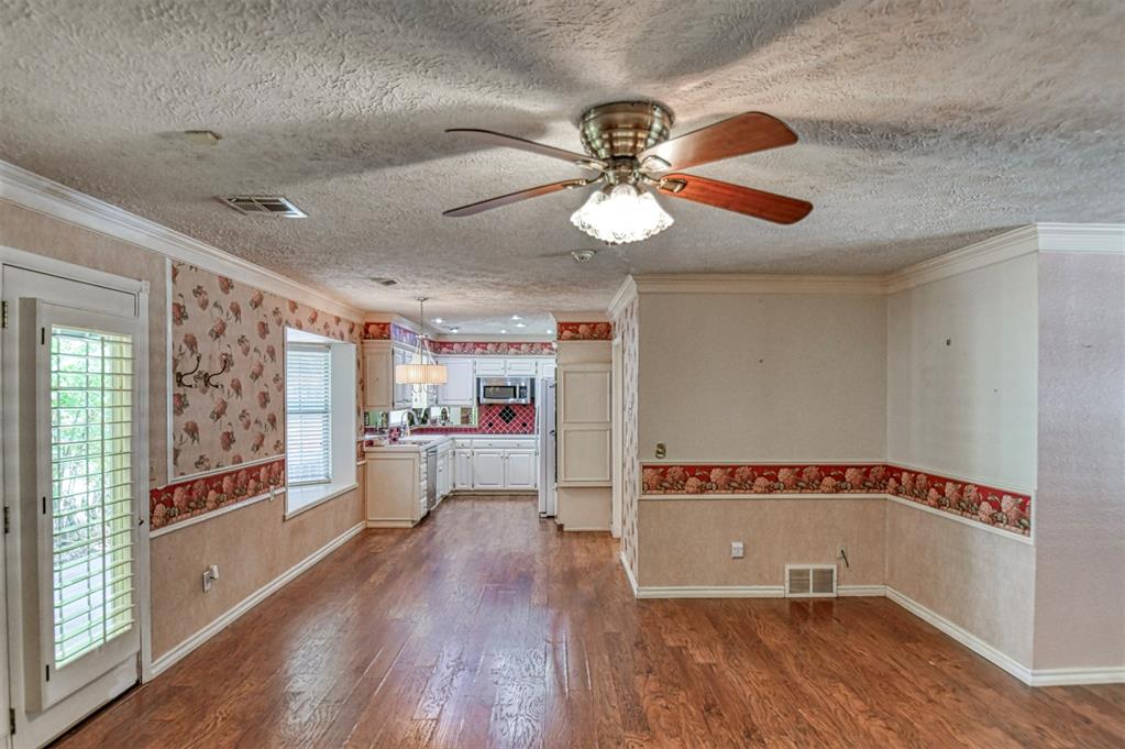 2817 N Holloway Property Photo 10
