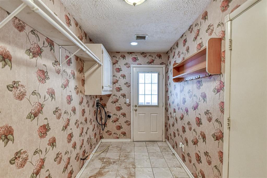 2817 N Holloway Property Photo 19