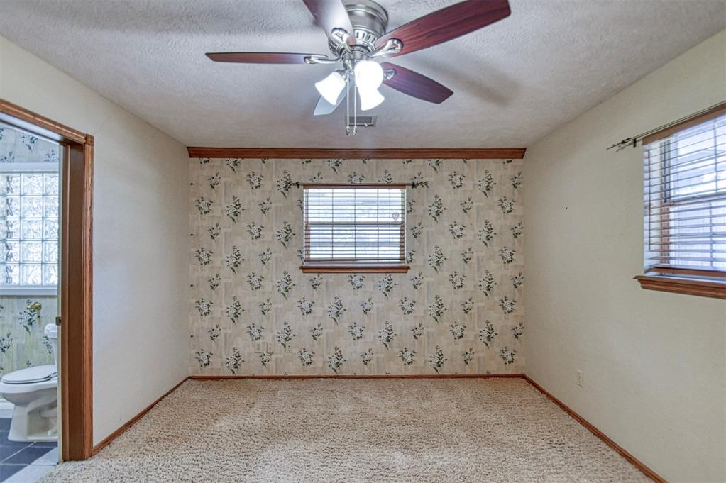 2817 N Holloway Property Photo 33