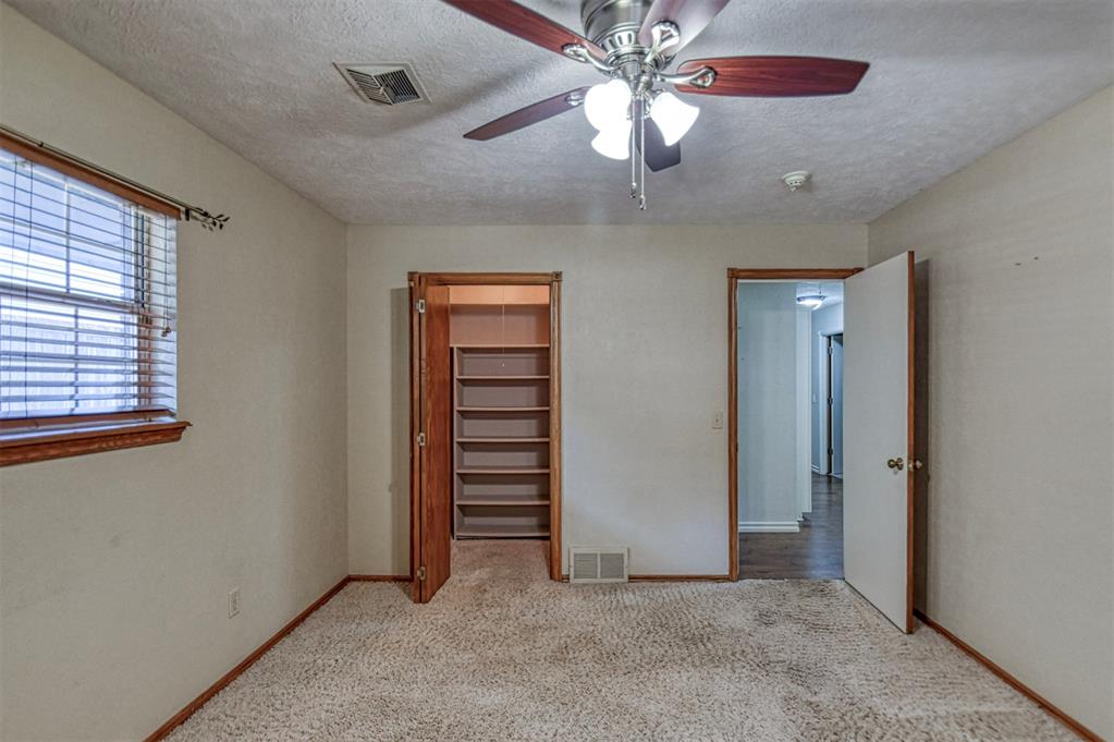 2817 N Holloway Property Photo 35