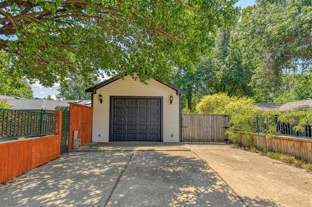 2817 N Holloway Property Photo 50