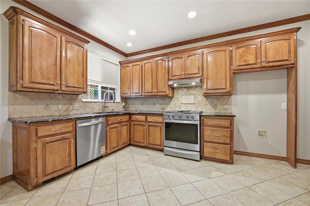 4001 Eaton Place Property Photo 19