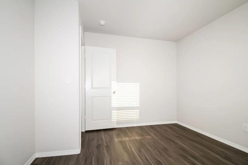 2001 Malus Way Property Photo 9