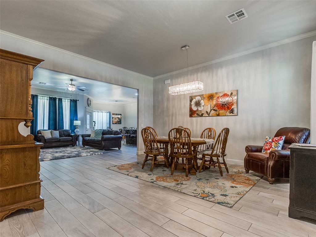 18455 Stagecoach Trail Property Photo 6