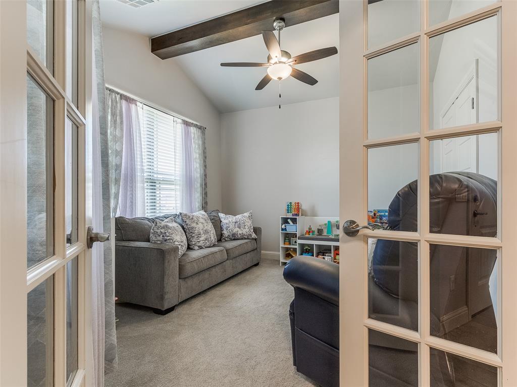 18455 Stagecoach Trail Property Photo 7
