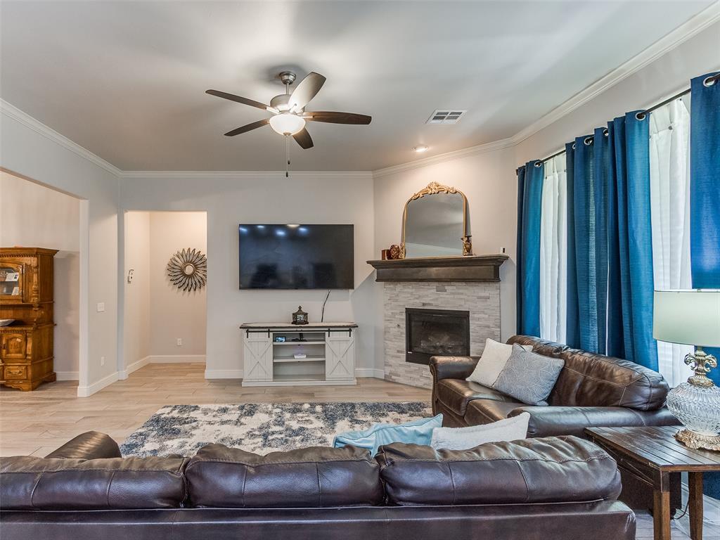 18455 Stagecoach Trail Property Photo 10