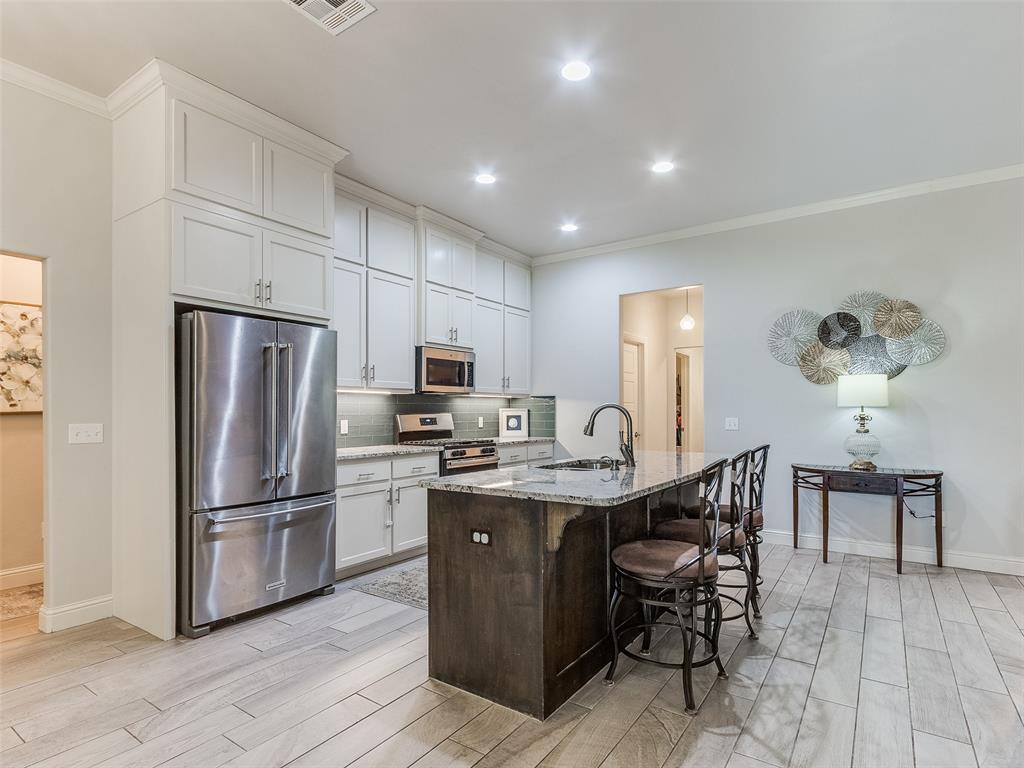 18455 Stagecoach Trail Property Photo 12