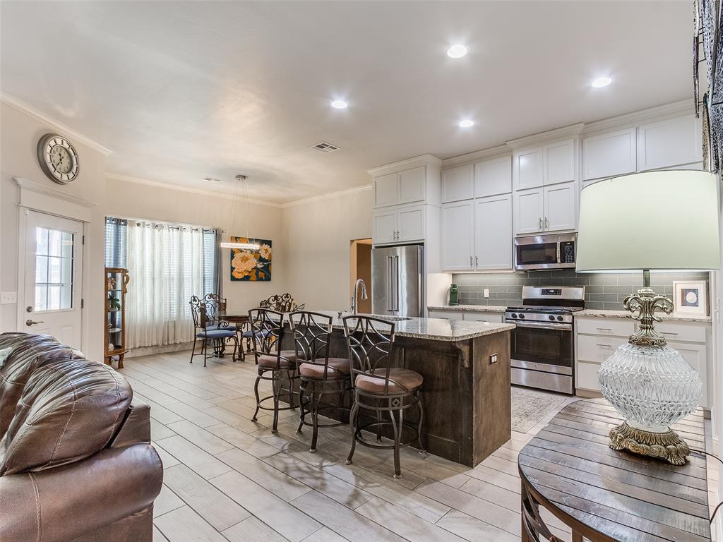 18455 Stagecoach Trail Property Photo 13
