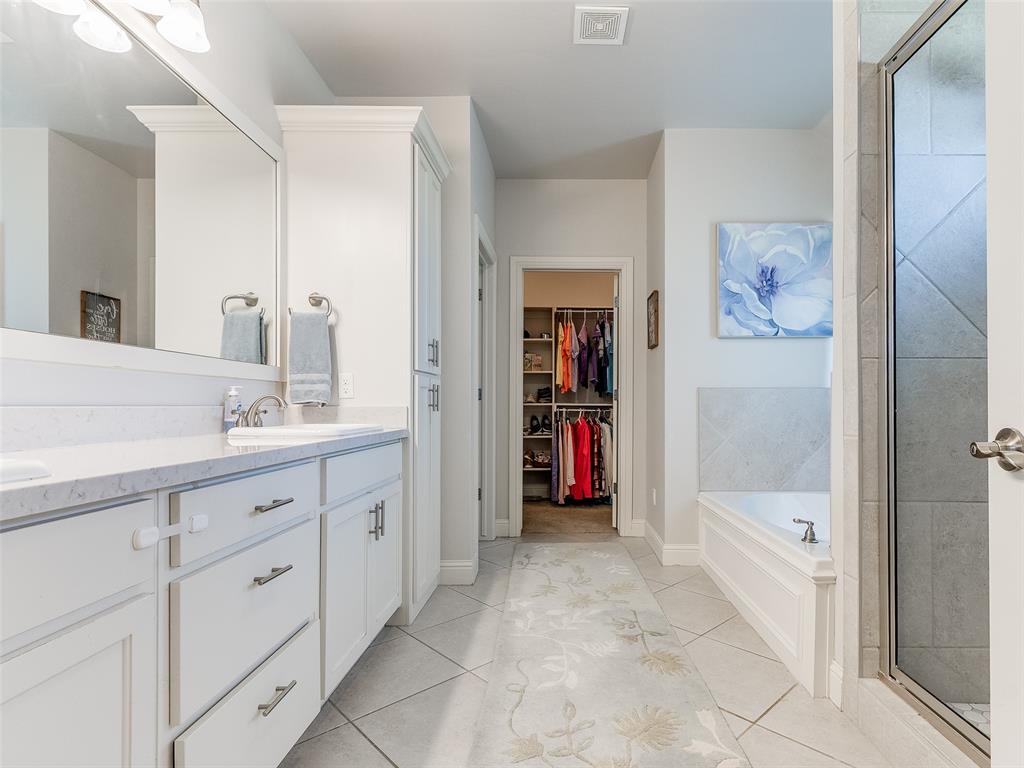 18455 Stagecoach Trail Property Photo 29