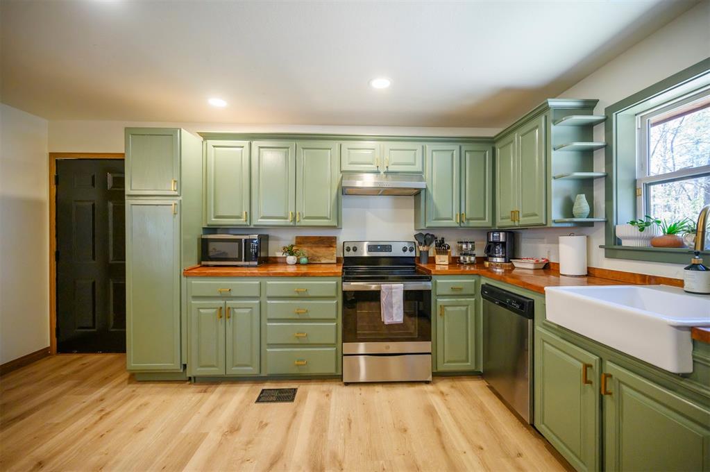 152 Mitchell Lane Property Photo 13