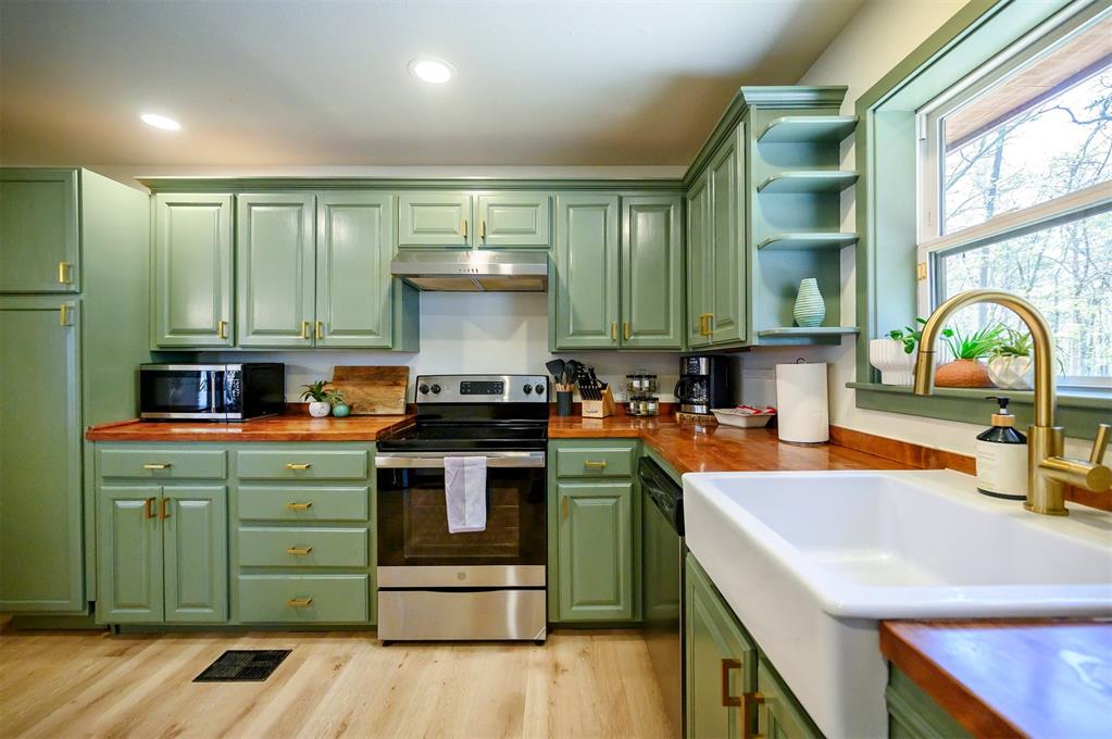 152 Mitchell Lane Property Photo 16