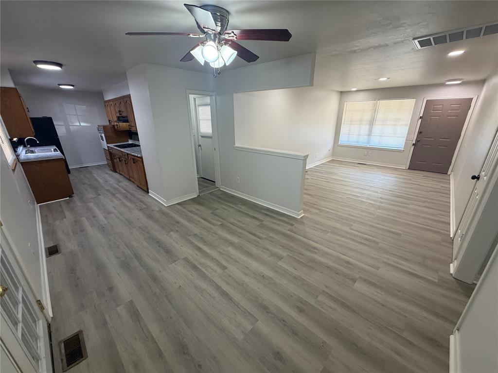 2009 S Rankin Street Property Photo 3