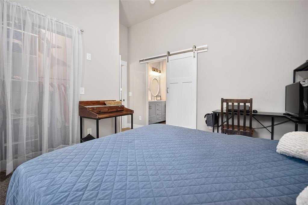 214252 Ladd Avenue Property Photo 15