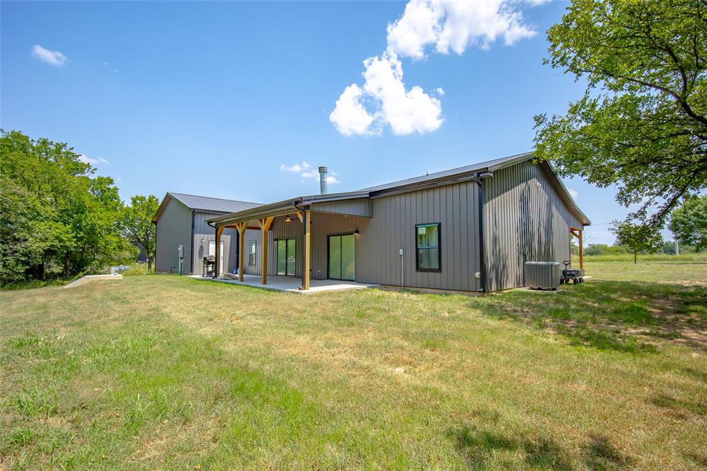 214252 Ladd Avenue Property Photo 33