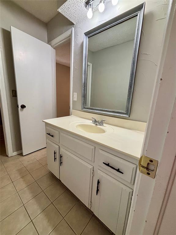 11907 N Mustang Road Property Photo 5