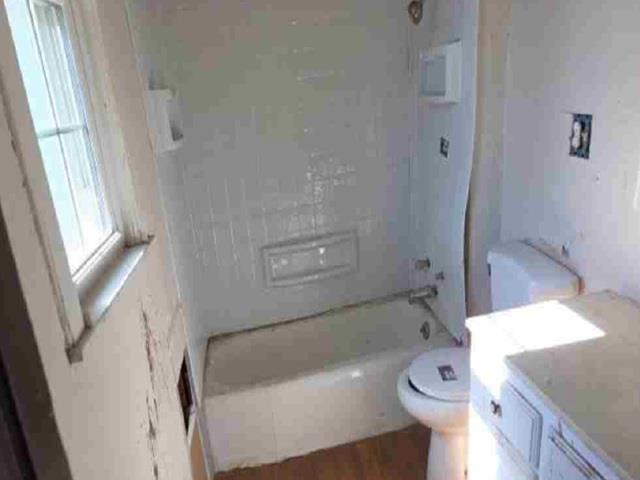321 W B Avenue Property Photo 7