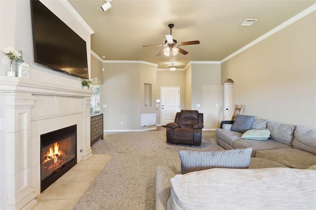 604 Apple Tree Lane Property Photo 8