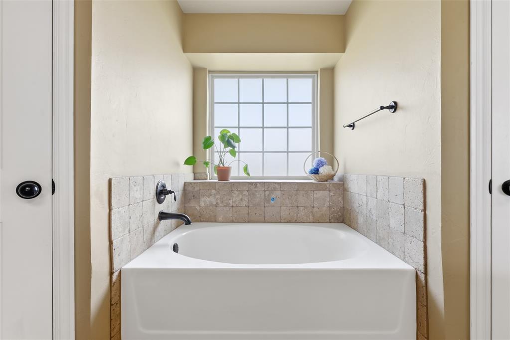 604 Apple Tree Lane Property Photo 17