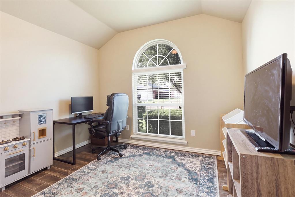 604 Apple Tree Lane Property Photo 21