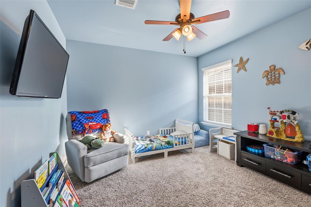 604 Apple Tree Lane Property Photo 24