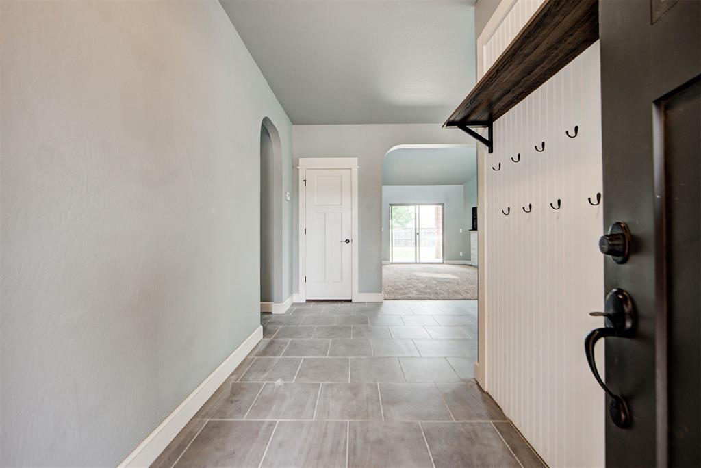 225 Sw 148th Street Property Photo 4