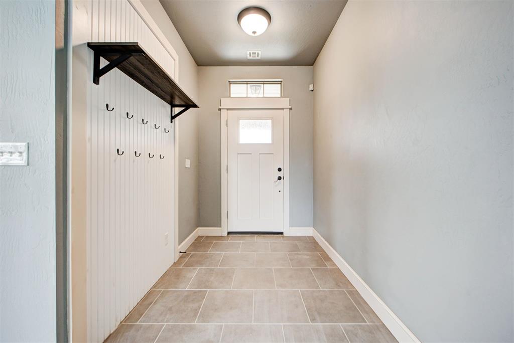 225 Sw 148th Street Property Photo 5