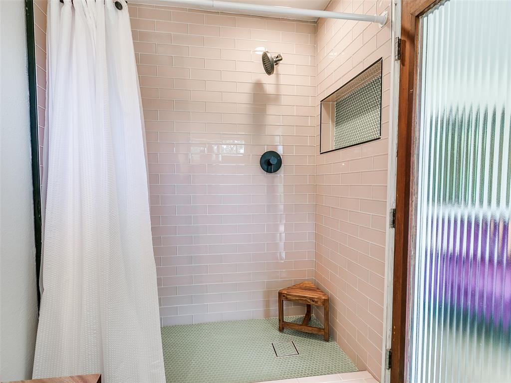 3200 Norcrest Drive Property Photo 20