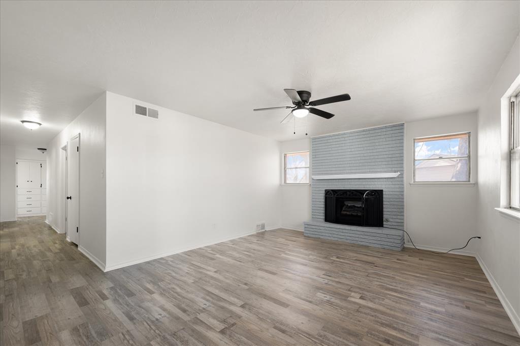 141 W Silver Meadow Drive Property Photo 2