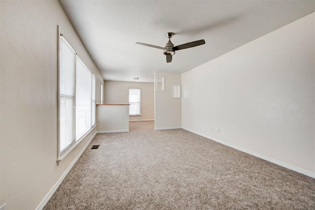 2219 N Quapah Avenue Property Photo 6