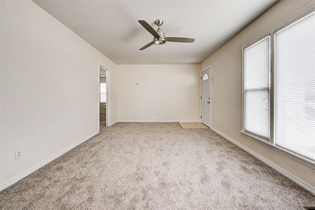 2219 N Quapah Avenue Property Photo 9