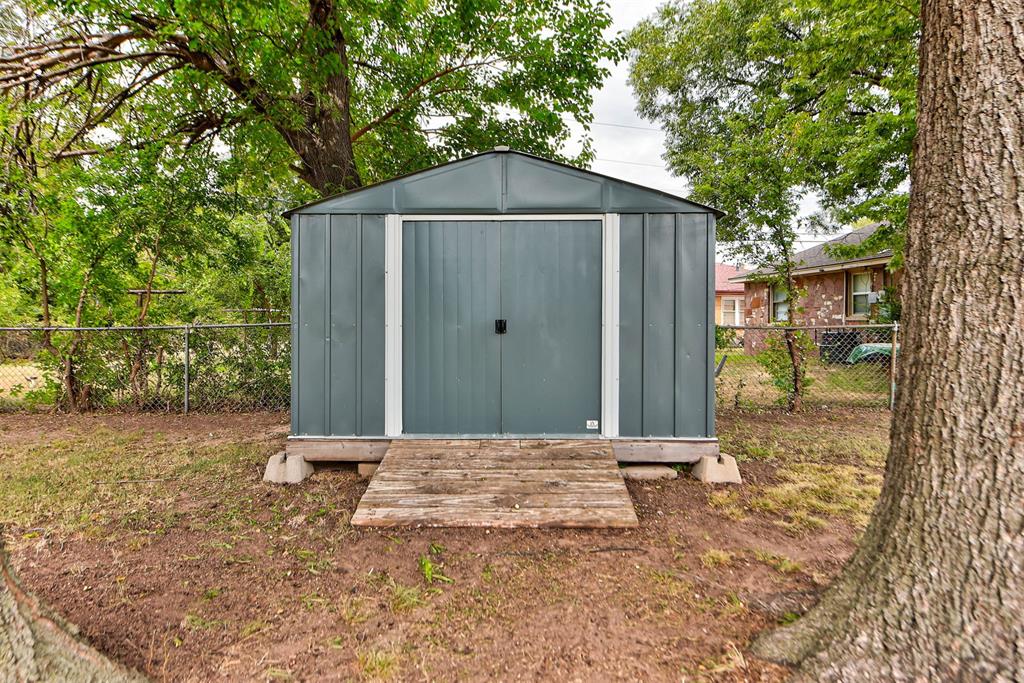 2219 N Quapah Avenue Property Photo 34