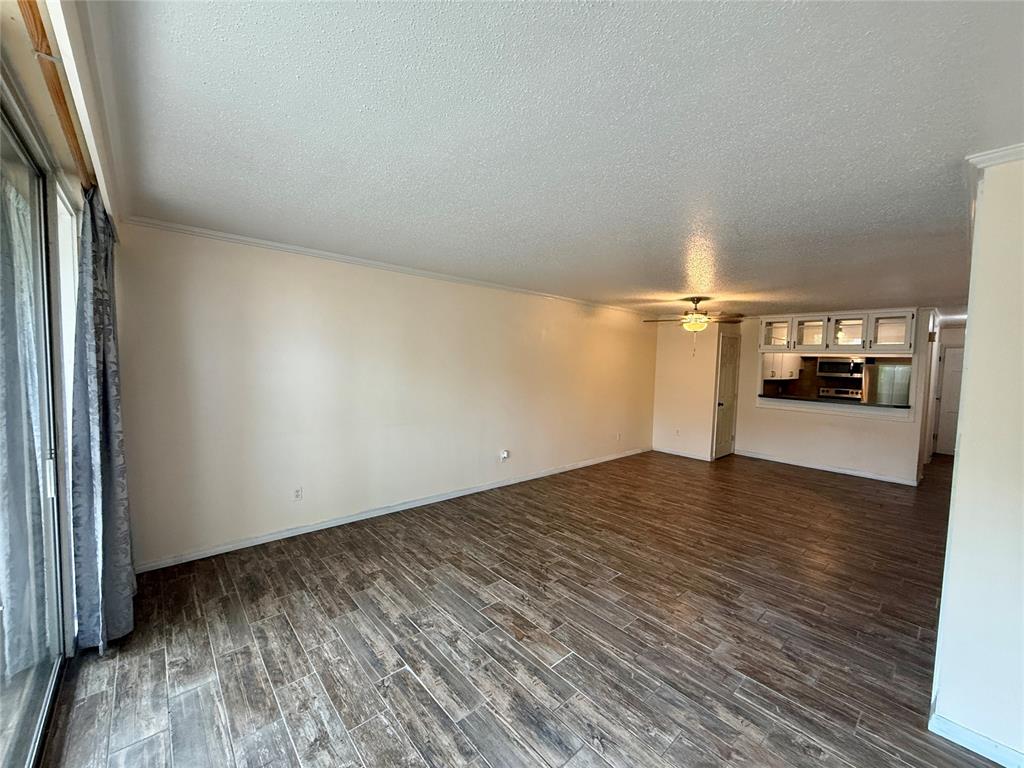 6100 N Brookline Avenue 25 Property Photo 4