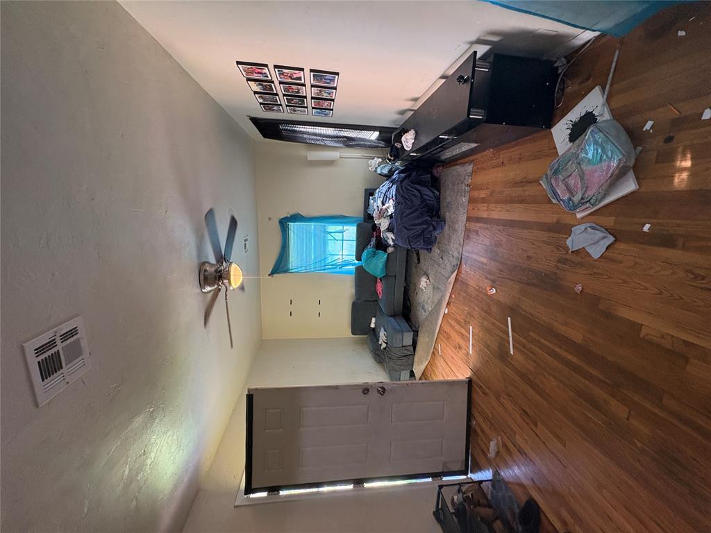 2117 Ne 17th Street Property Photo 6