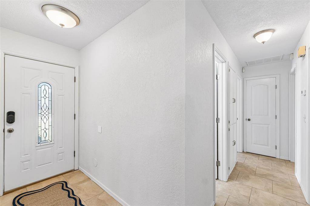 708 Willow Ridge Place Property Photo 6
