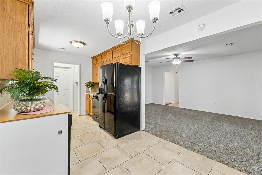 708 Willow Ridge Place Property Photo 9