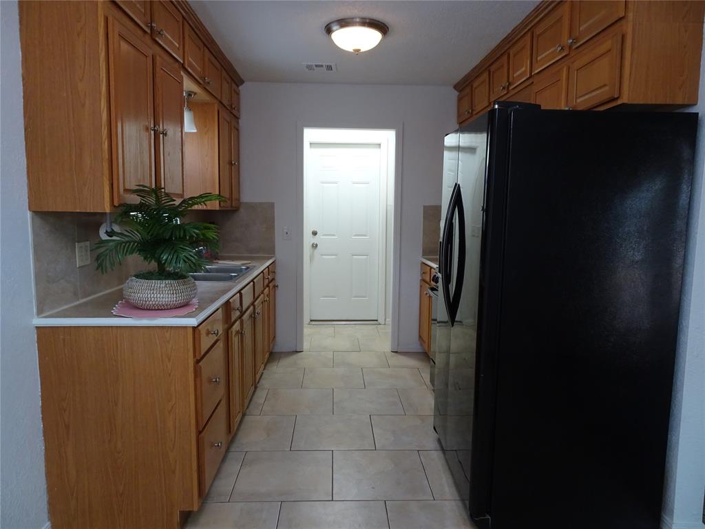 708 Willow Ridge Place Property Photo 10
