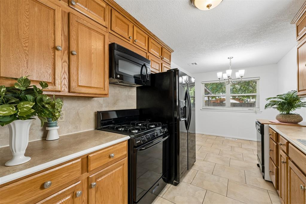 708 Willow Ridge Place Property Photo 15