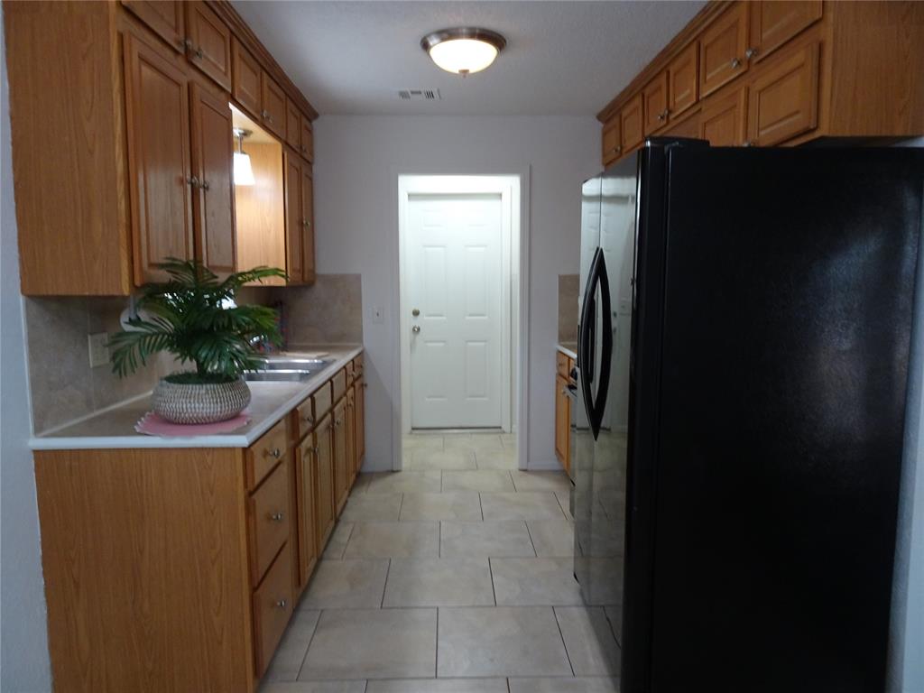 708 Willow Ridge Place Property Photo 15