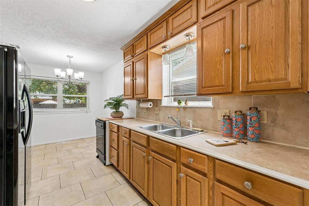 708 Willow Ridge Place Property Photo 16