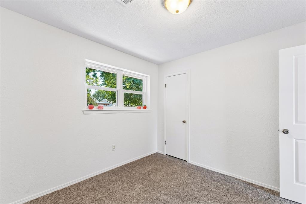 708 Willow Ridge Place Property Photo 21