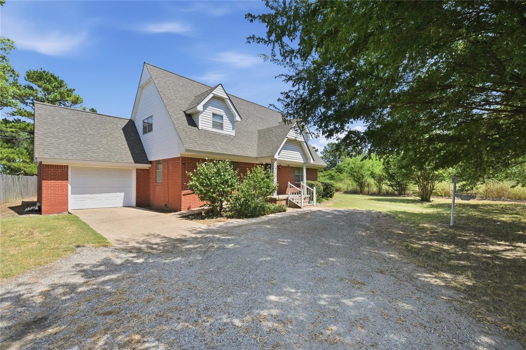22683 Us Highway 77 Property Photo 1