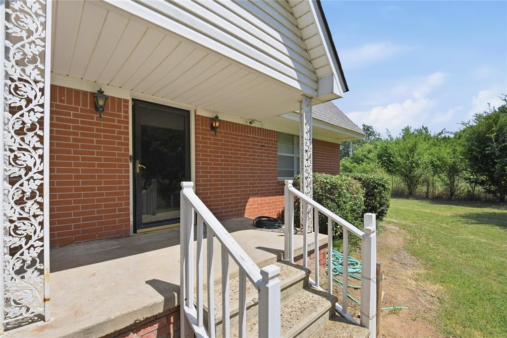 22683 Us Highway 77 Property Photo 5