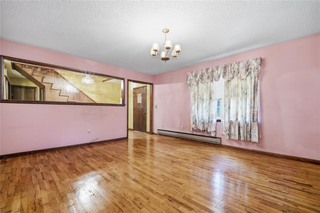 22683 Us Highway 77 Property Photo 7