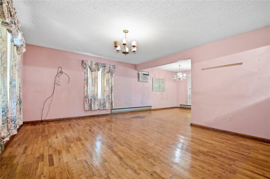 22683 Us Highway 77 Property Photo 8