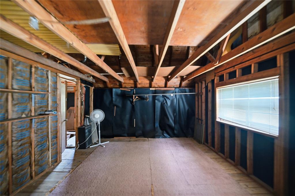 22683 Us Highway 77 Property Photo 27