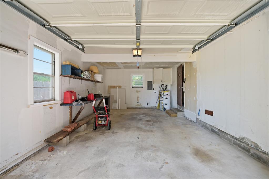 22683 Us Highway 77 Property Photo 30